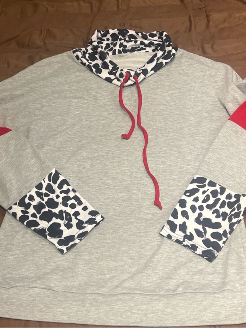 Women’s long sleeve boutique animal print